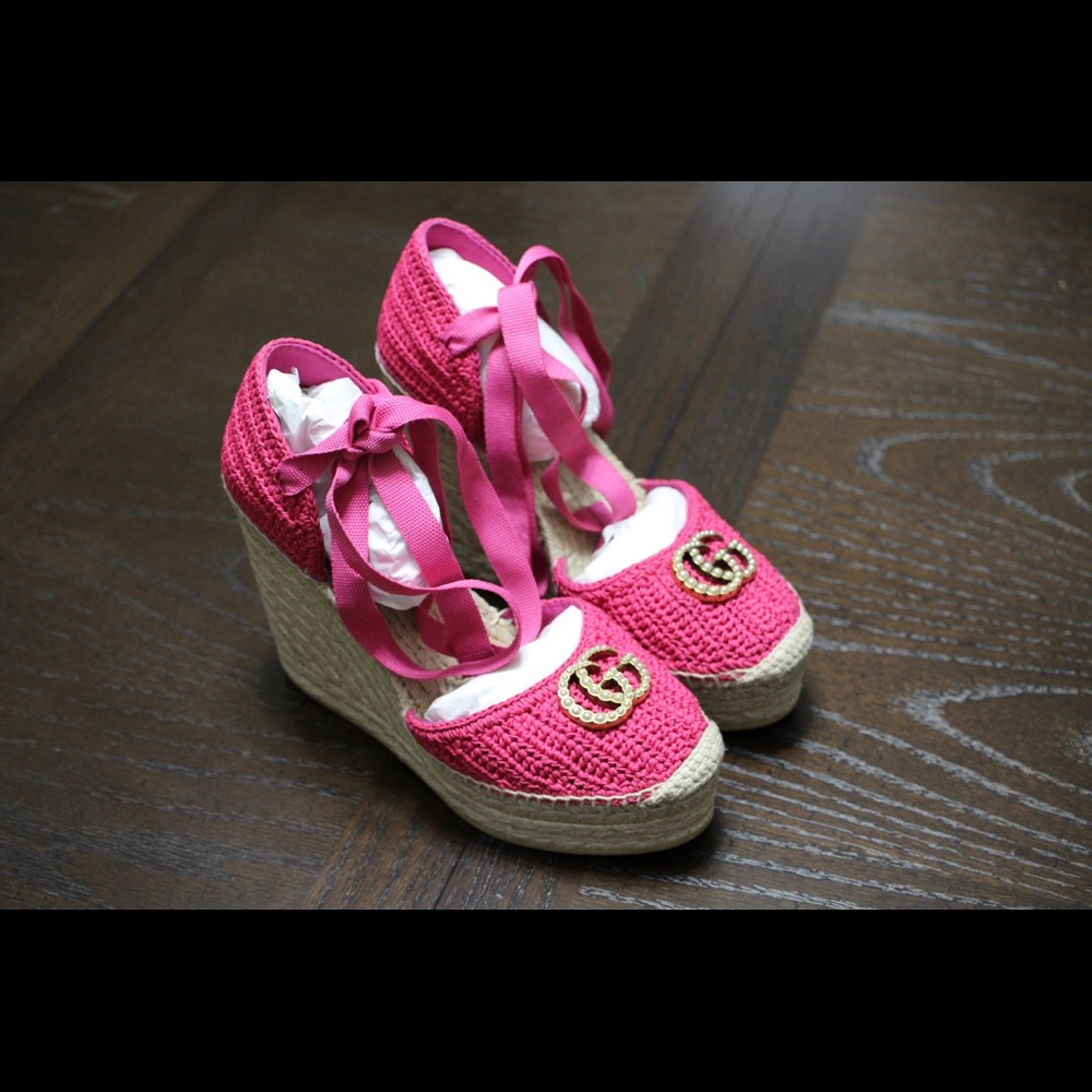 GUCCI Pink woven wedge sandals 38 IT